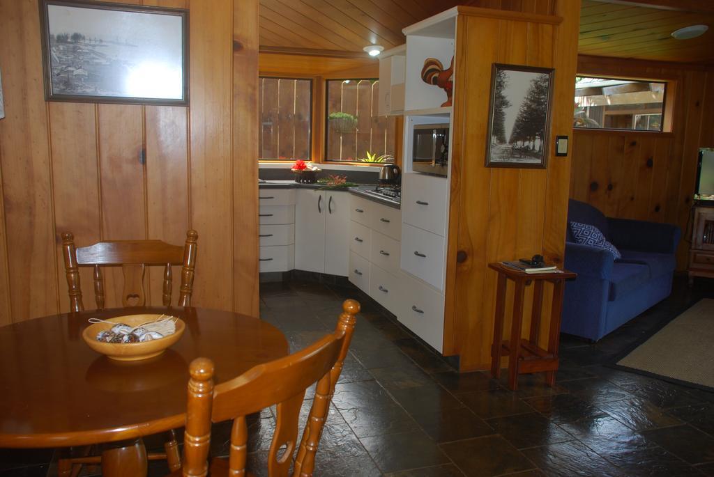Coast Norfolk Island Apartman Burnt Pine Szoba fotó